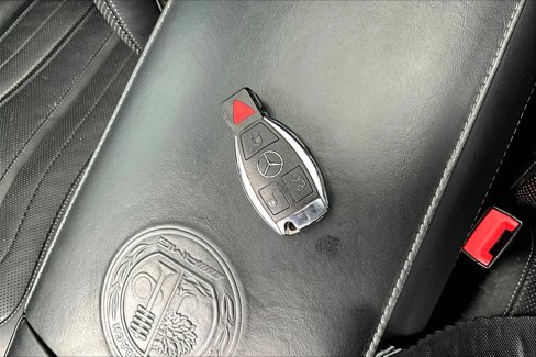 Used 2014 Mercedes-Benz S 63 AMG 4MATIC Sedan image 10