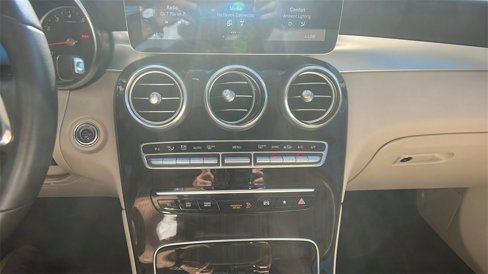 Used 2020 Mercedes-Benz GLC 300 image 33