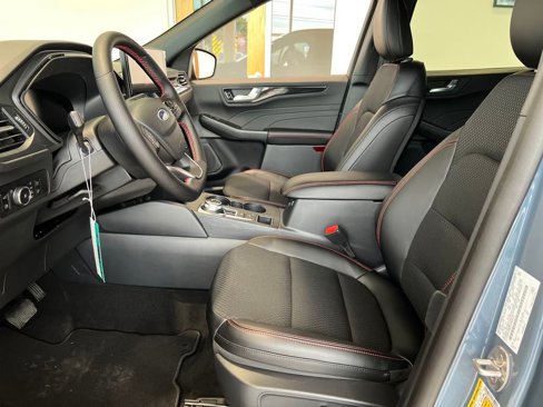 New 2025 Ford Escape ST-Line Elite w/ Tech Pack #2 image 11