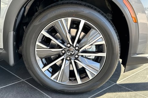 New 2026 INFINITI QX60 Luxe image 31