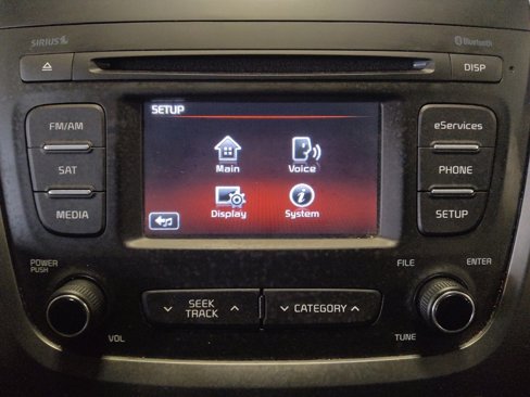Used 2015 Kia Sorento LX image 25