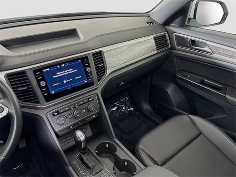 Used 2020 Volkswagen Atlas Cross Sport SE w/ Panoramic Sunroof Package image 23
