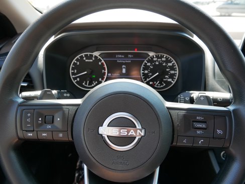 Used 2023 Nissan Rogue S image 25