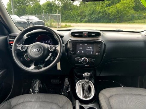 Used 2018 Kia Soul + image 23