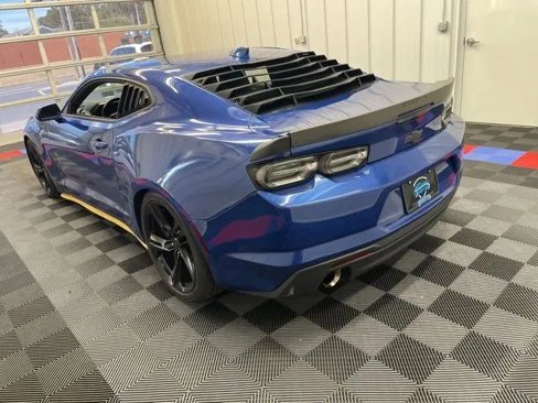 Used 2019 Chevrolet Camaro LT image 5