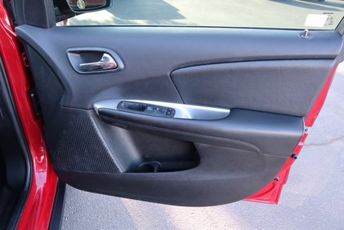 Used 2020 Dodge Journey SE w/ Blacktop Package image 15