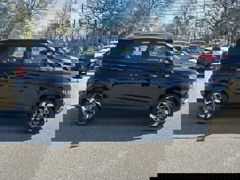 New 2025 Hyundai Venue SEL image 4