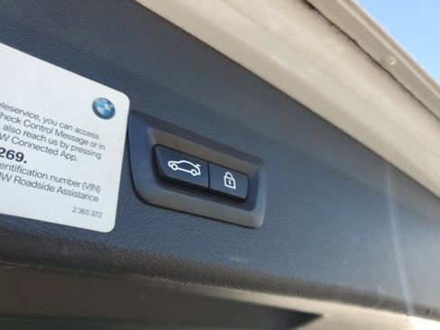 Used 2018 BMW X1 sDrive28i w/ Convenience Package image 9