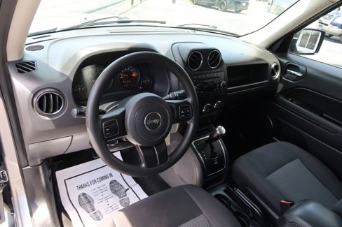 Used 2016 Jeep Patriot Sport w/ Power Value Group image 6
