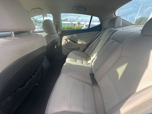 Used 2013 Kia Optima LX image 14