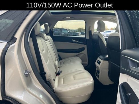 Used 2018 Ford Edge Titanium w/ Equipment Group 301A image 10