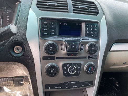 Used 2013 Ford Explorer FWD image 13