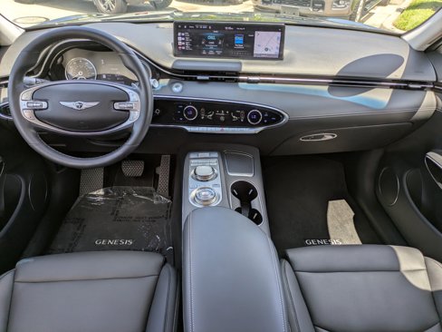 Certified 2024 Genesis GV70 2.5T image 11