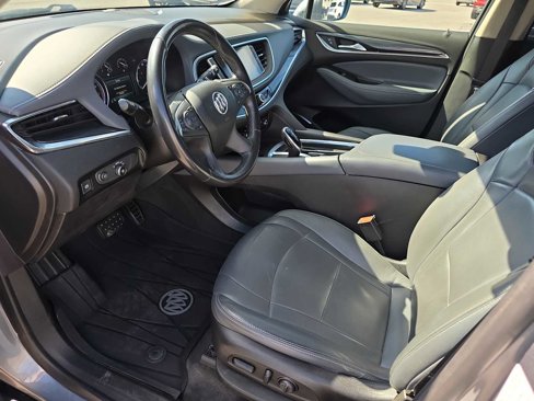 Used 2019 Buick Enclave Essence image 9