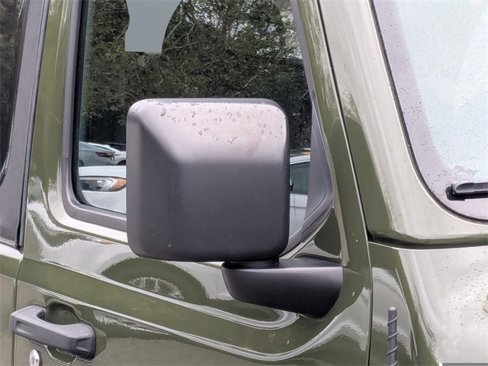 Used 2022 Jeep Wrangler Willys image 10