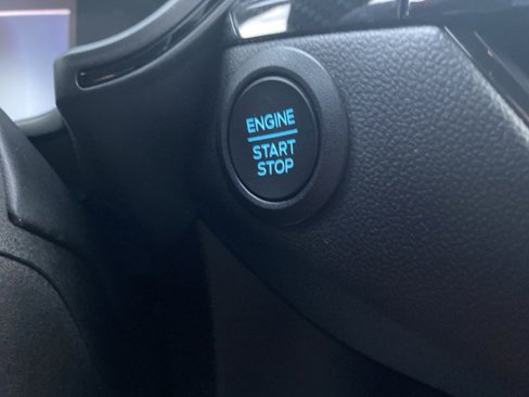 Used 2024 Ford Escape ST-Line image 25