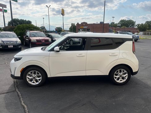 Used 2024 Kia Soul LX w/ Option Group 015 image 5