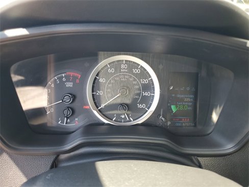 Used 2021 Toyota Corolla LE image 19