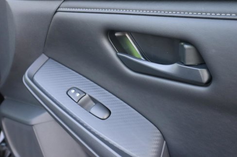 Used 2025 Nissan Sentra S image 38