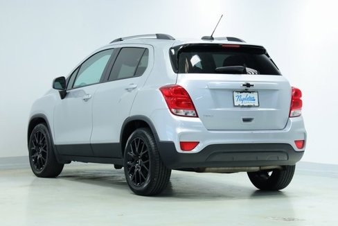 Used 2021 Chevrolet Trax LT w/ Sport Edition image 5