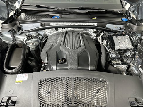 Certified 2022 Porsche Macan image 37