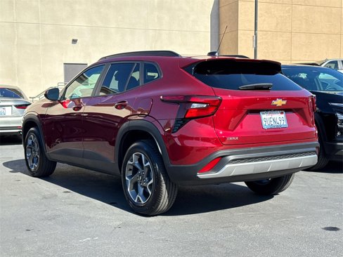 Used 2025 Chevrolet Trax LT image 9