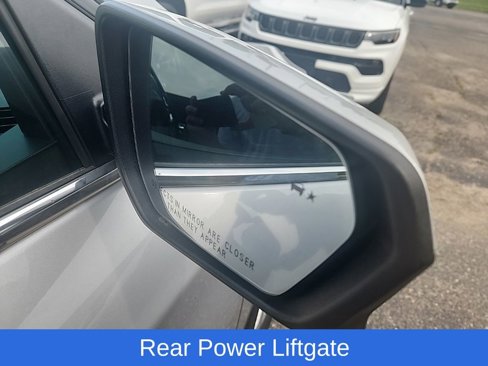 Used 2021 Chevrolet Equinox LT image 19