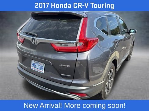 Used 2017 Honda CR-V Touring image 2
