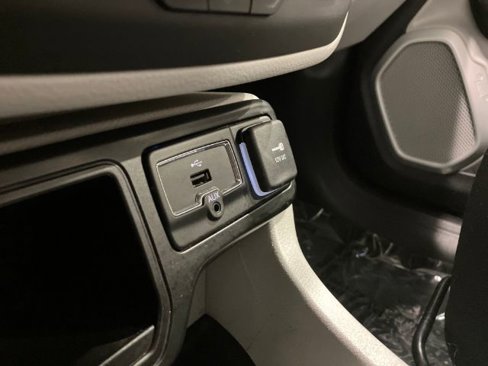 Used 2018 Jeep Renegade Latitude image 29