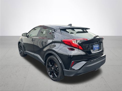 Used 2021 Toyota C-HR Nightshade image 9