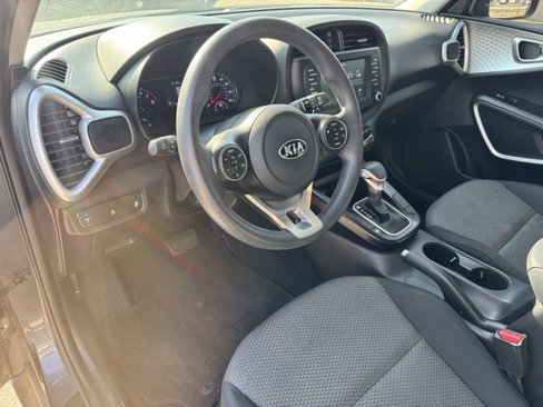 Used 2020 Kia Soul LX image 13