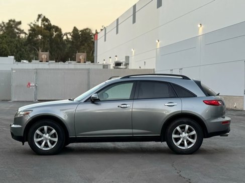 Used 2005 INFINITI FX35 AWD w/ (U01) Technology Pkg image 16