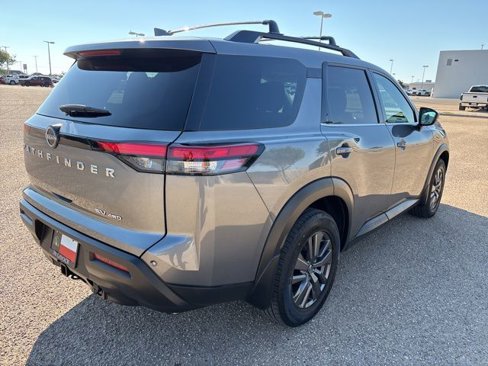 Used 2022 Nissan Pathfinder SV w/ SV Premium Package image 7