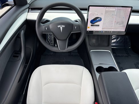 Used 2021 Tesla Model 3 Standard Range Plus image 15