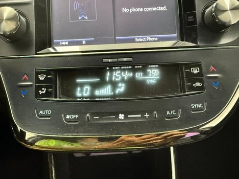 Used 2015 Toyota Avalon XLE Premium image 18