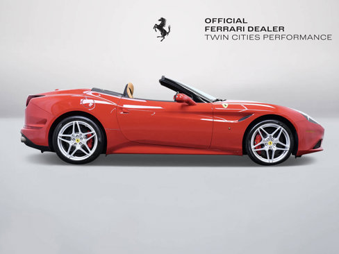 Certified 2017 Ferrari California T image 9