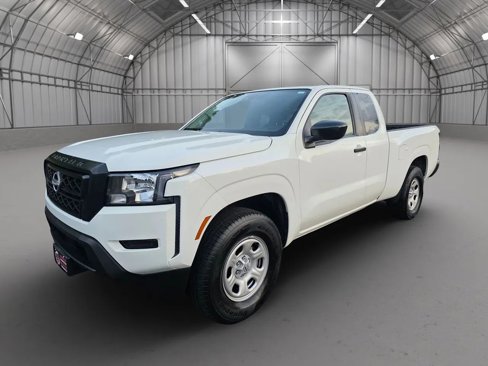 Used 2024 Nissan Frontier S w/ S Utility Package image 3