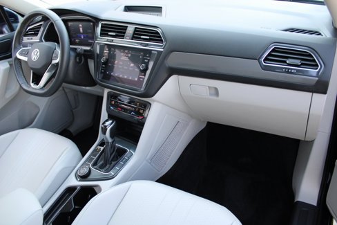 Certified 2023 Volkswagen Tiguan SE image 26