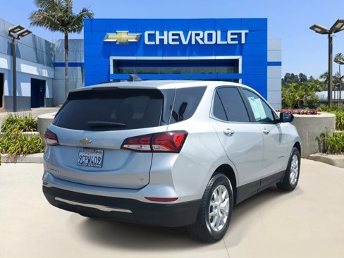 Used 2022 Chevrolet Equinox LT w/ LPO, Cargo Package image 4