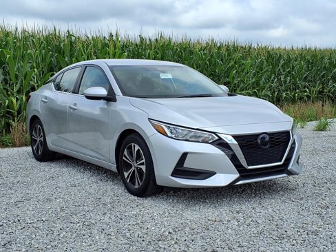 Used 2022 Nissan Sentra SV image 2