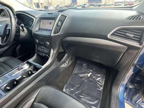 Used 2020 Ford Edge SEL image 28