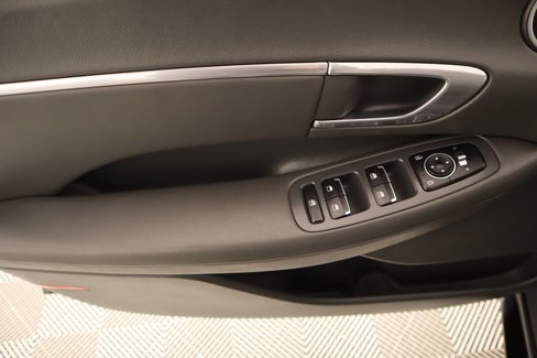 Used 2023 Hyundai Sonata SEL Plus image 16