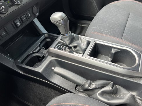 Used 2020 Toyota Tacoma TRD Sport image 26