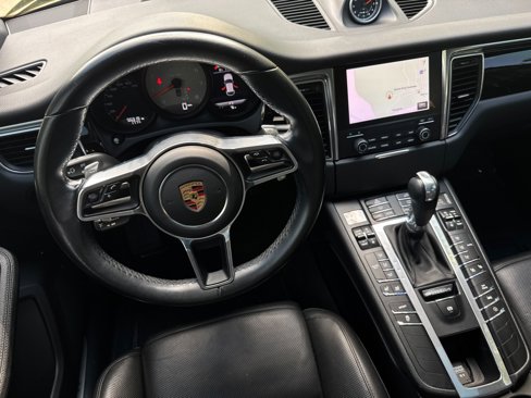 Used 2018 Porsche Macan S image 54