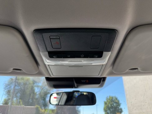Used 2024 Mitsubishi Outlander SE image 17