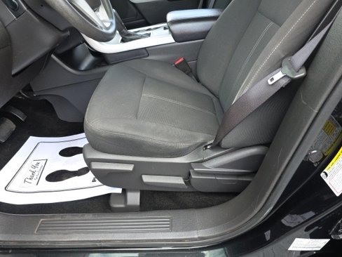 Used 2013 Ford Edge SE image 14
