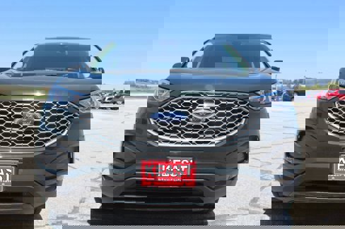 Used 2024 Ford Edge SE image 6