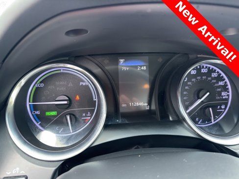 Used 2020 Toyota Camry LE image 1