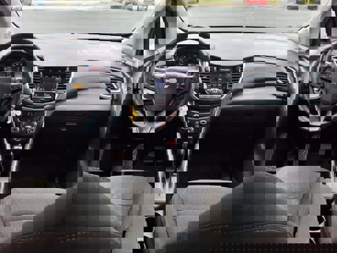 Used 2020 Chevrolet Trax LS w/ Tint and Cruise Package image 10
