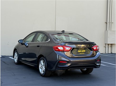 Used 2017 Chevrolet Cruze LT w/ RS Package image 4